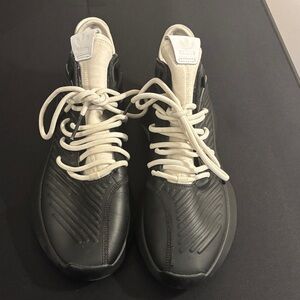 Used Adidas Black and White Men's Sneakers